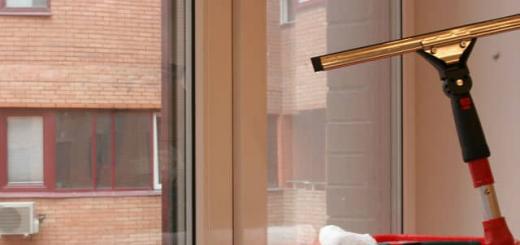 Как помыть окна на балконе снаружи без разводов: безопасные способы Как вымыть окна на высоком этаже